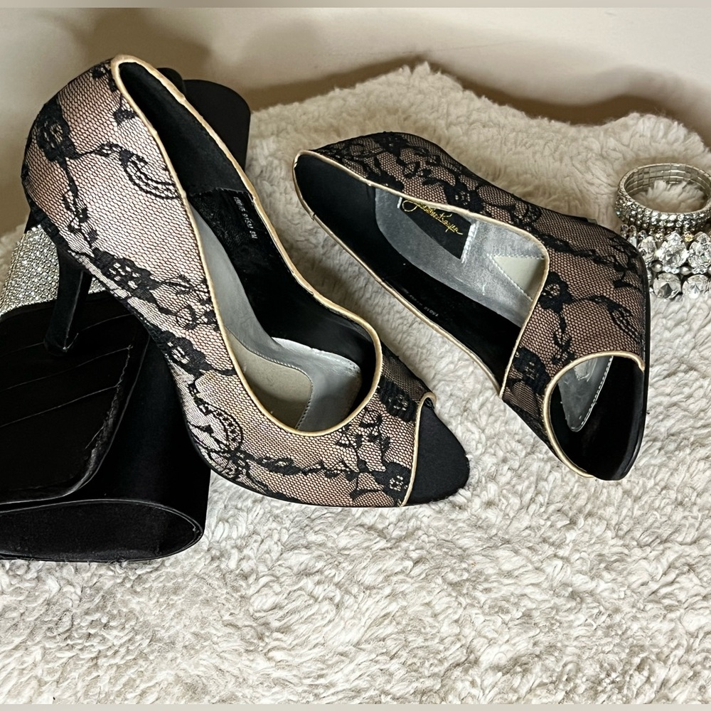 NIB Jonathan Kayne high heels size 8 black over nude color peep toe NWT. - Picture 3 of 8
